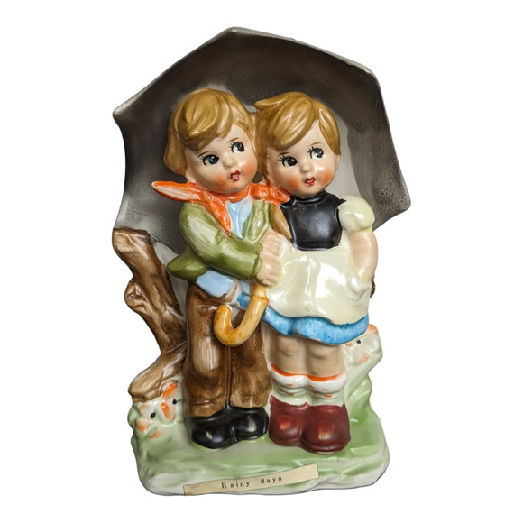 Hummel Figurine Little Boy And Girl Umbrella
VINTAGE - Picture 1 of 10